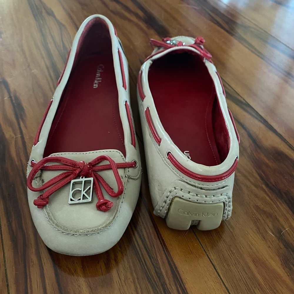 EUC Calvin Klein Gray and Red Driving Moccasins - Picture 3 of 4